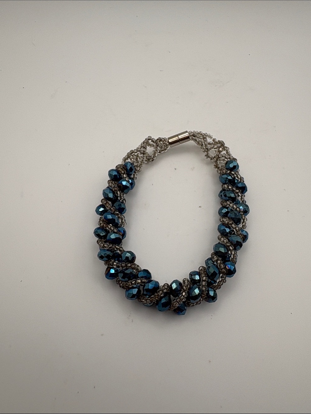 Sparkling Blue Faceted Bead Braided Bracelet with Magnetic Clasp